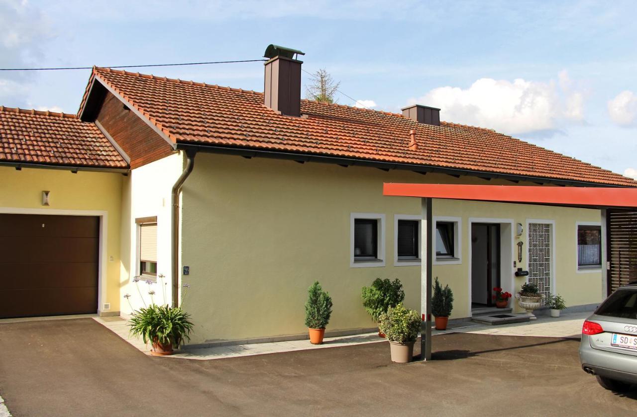 Ferienwohnung Sonnenhang Esternberg المظهر الخارجي الصورة